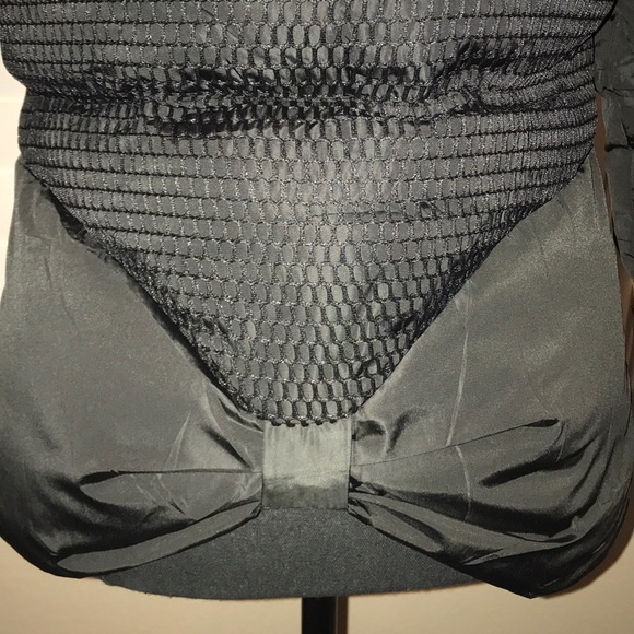 Black puffy jacket with faux fur trim 🥶 - Picture 8 of 8